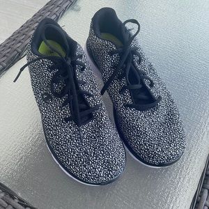 Woman’s Champion shoes